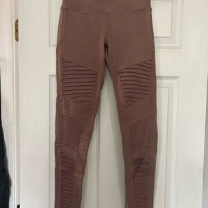 Alo yoga soft pink/mauve leggings